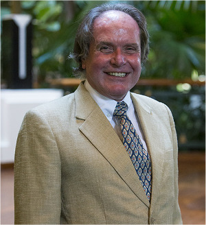 Mr. Axel Schumacher